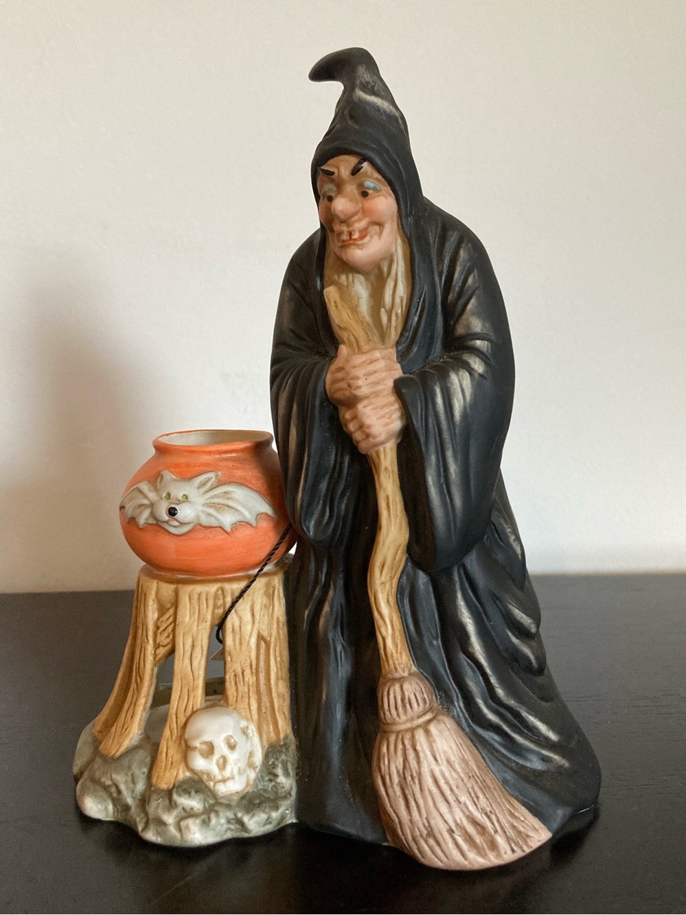 Vintage Berco Halloween Witch Ceramic Tealight Holder Figurine MINT - Picture 6 of 13